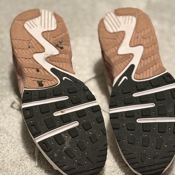 Nike Air Max Excee size 9 (fits like 8.5) - Picture 6 of 6